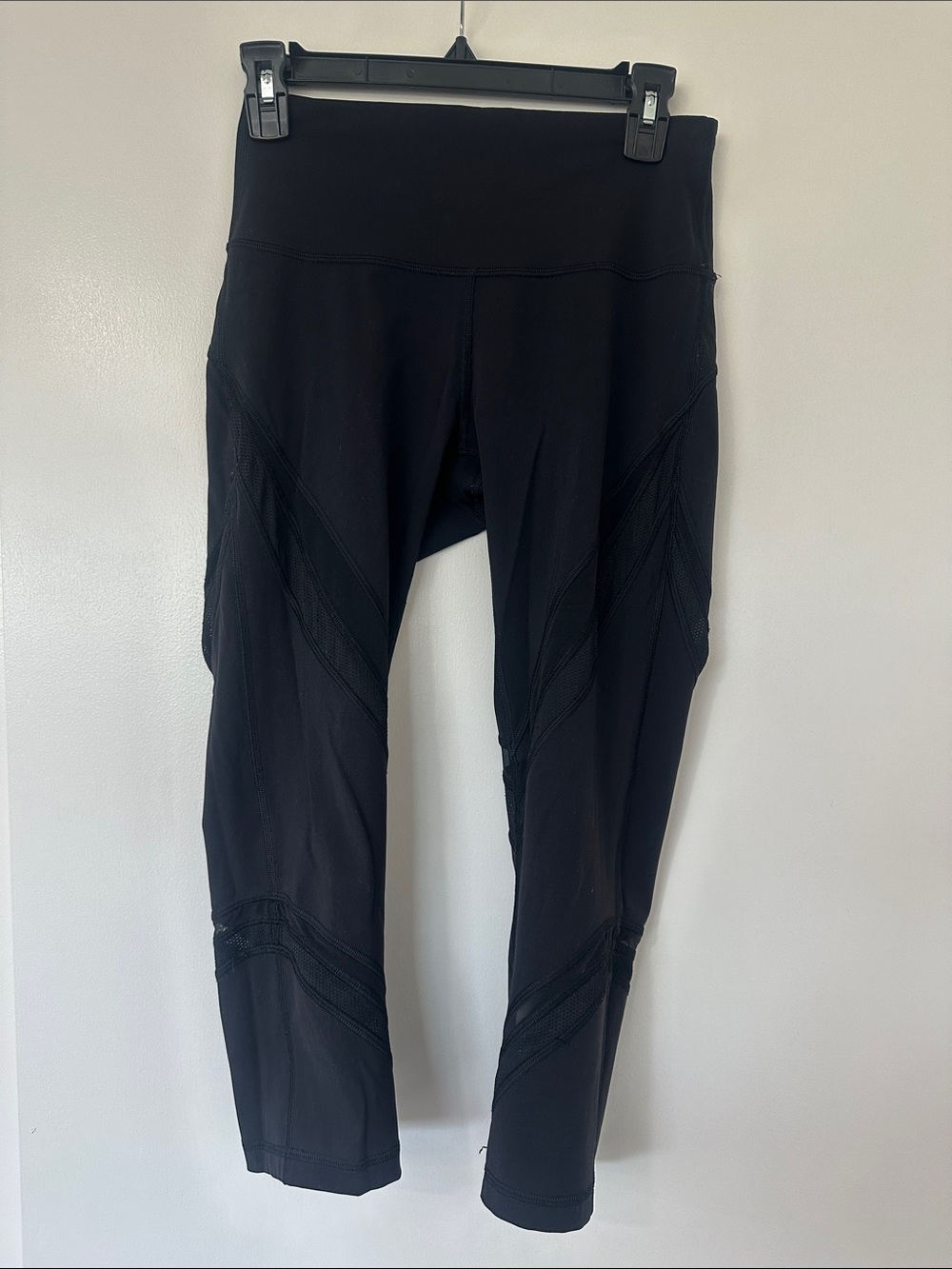 Lululemon black capris leggings with mesh details